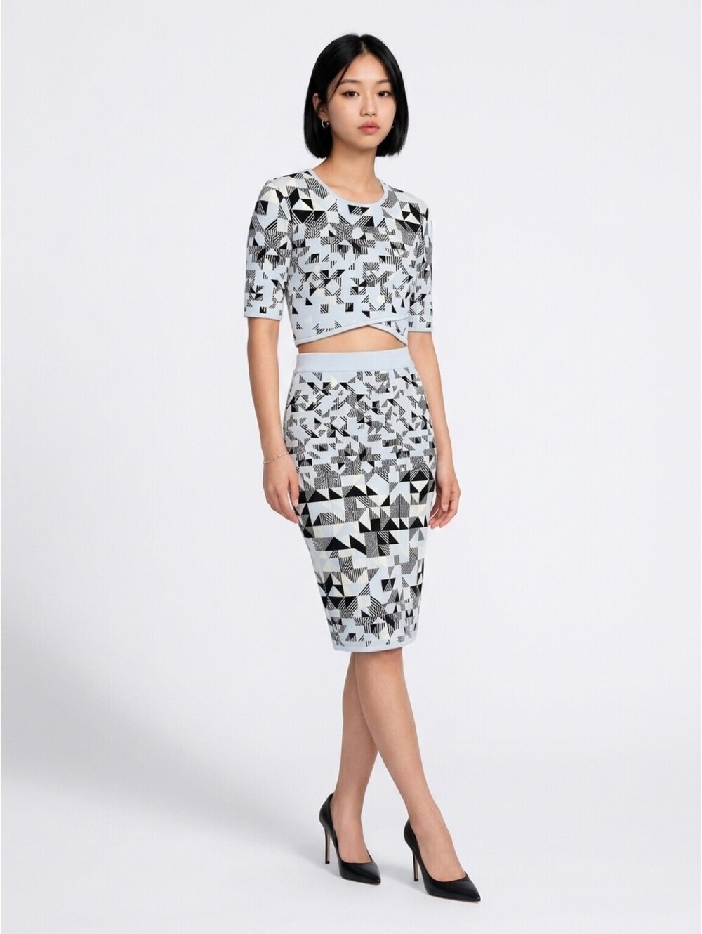 BCBGMAXAZRIA Geometric Pattern Crop Top (XS) and Pencil Skirt (XXS) Set